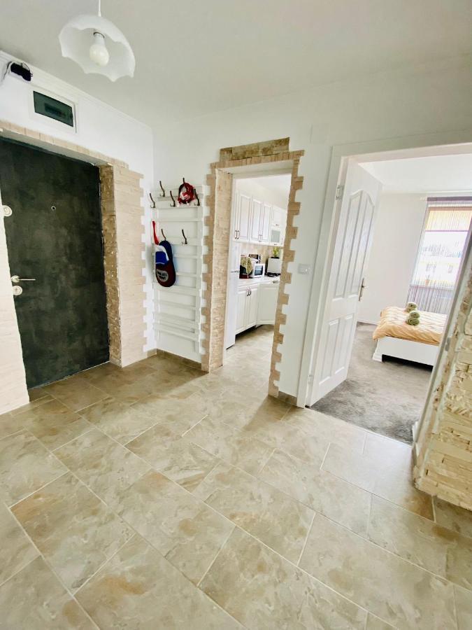 Apartament Tiron In Centru Orasului Gura Humorului Exterior foto